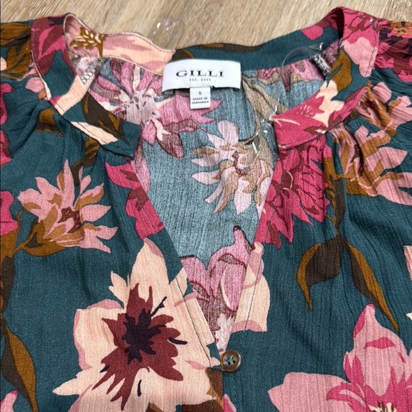 Gilli Size S Pink and Green Long Sleeve V Neck Cut Out Blouse Floral. - Picture 6 of 9